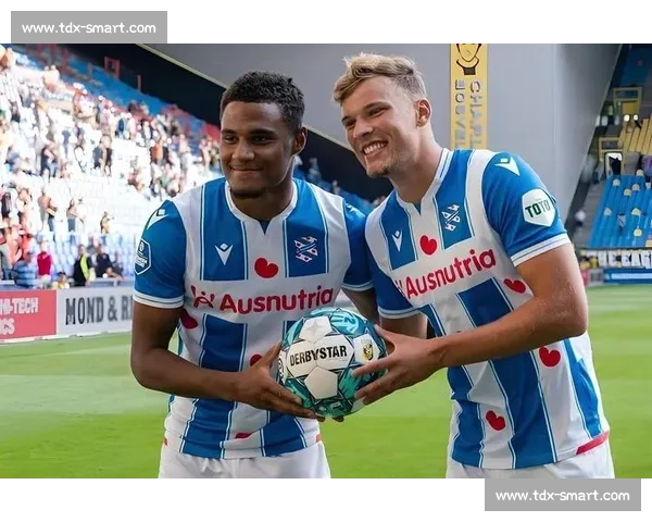 那不勒斯鏖战费耶诺德欧战焦点对决全景深度解析赛事前瞻热点导读