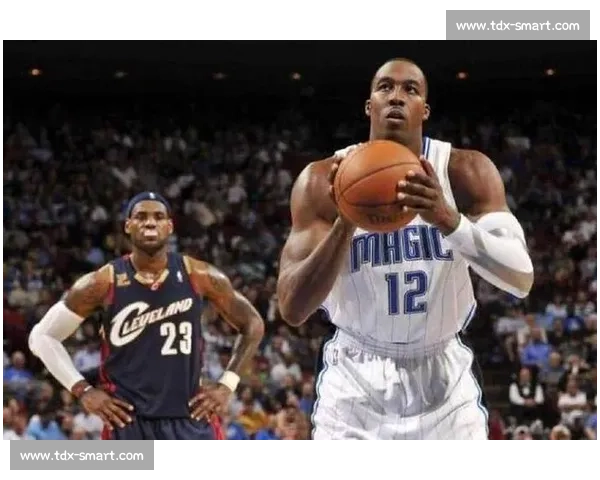 巅峰内线硬碰硬奥尼尔对决霍华德一对一力量与技巧之争历史级中心