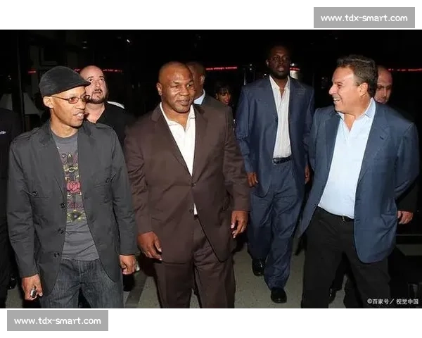 拳击新势力奶油豆正面对决传奇泰森的力量与时代碰撞擂台风云再起