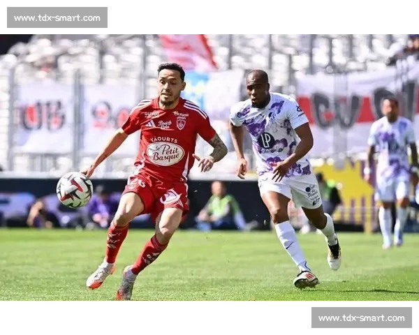 里尔主场迎战摩纳哥焦点对决法甲积分榜关键一役前瞻胜负走势解析